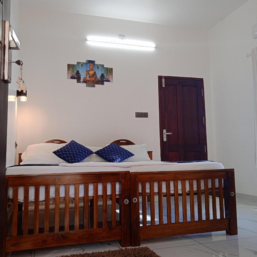 Enocean Homestay Cherai Beach Buitenkant foto