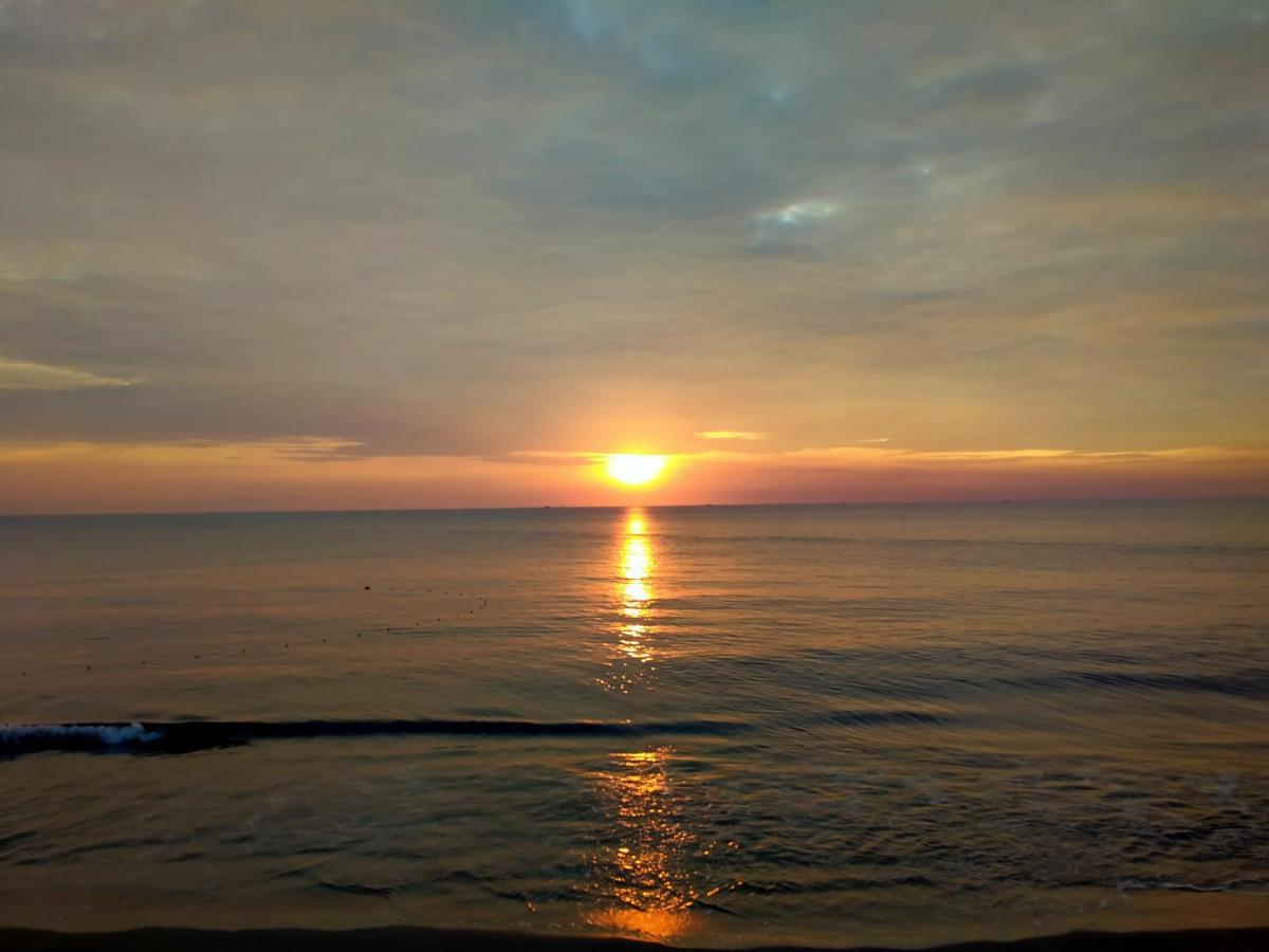 Enocean Homestay Cherai Beach Buitenkant foto