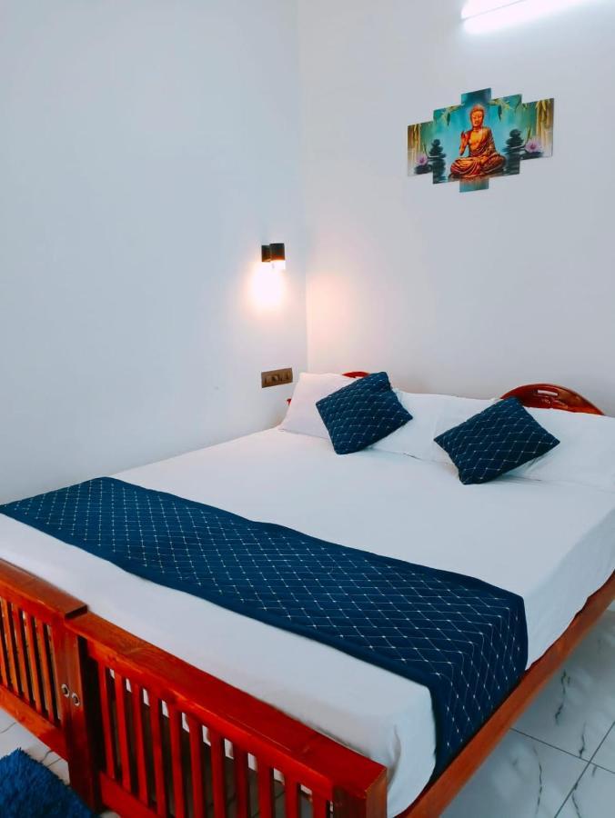 Enocean Homestay Cherai Beach Buitenkant foto