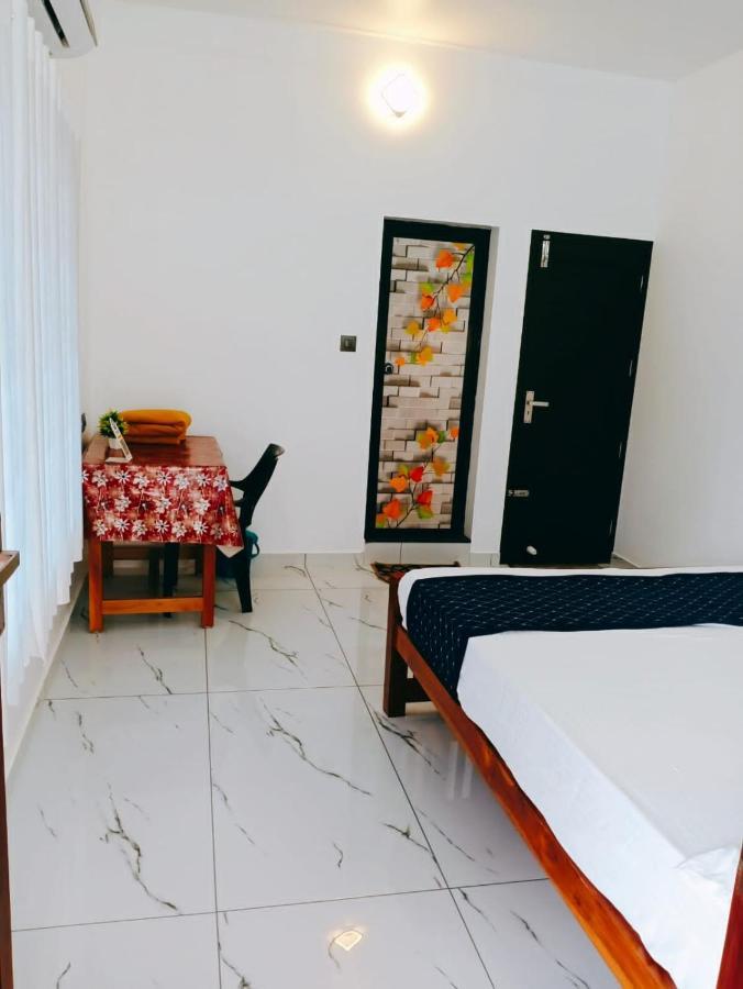 Enocean Homestay Cherai Beach Buitenkant foto