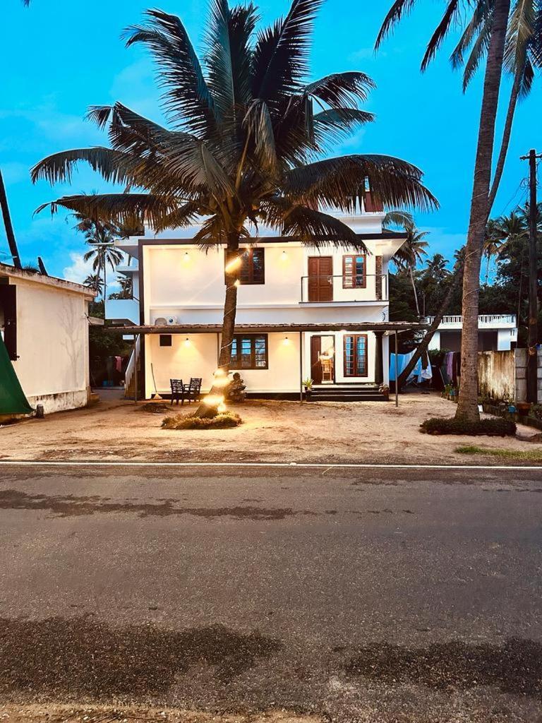 Enocean Homestay Cherai Beach Buitenkant foto