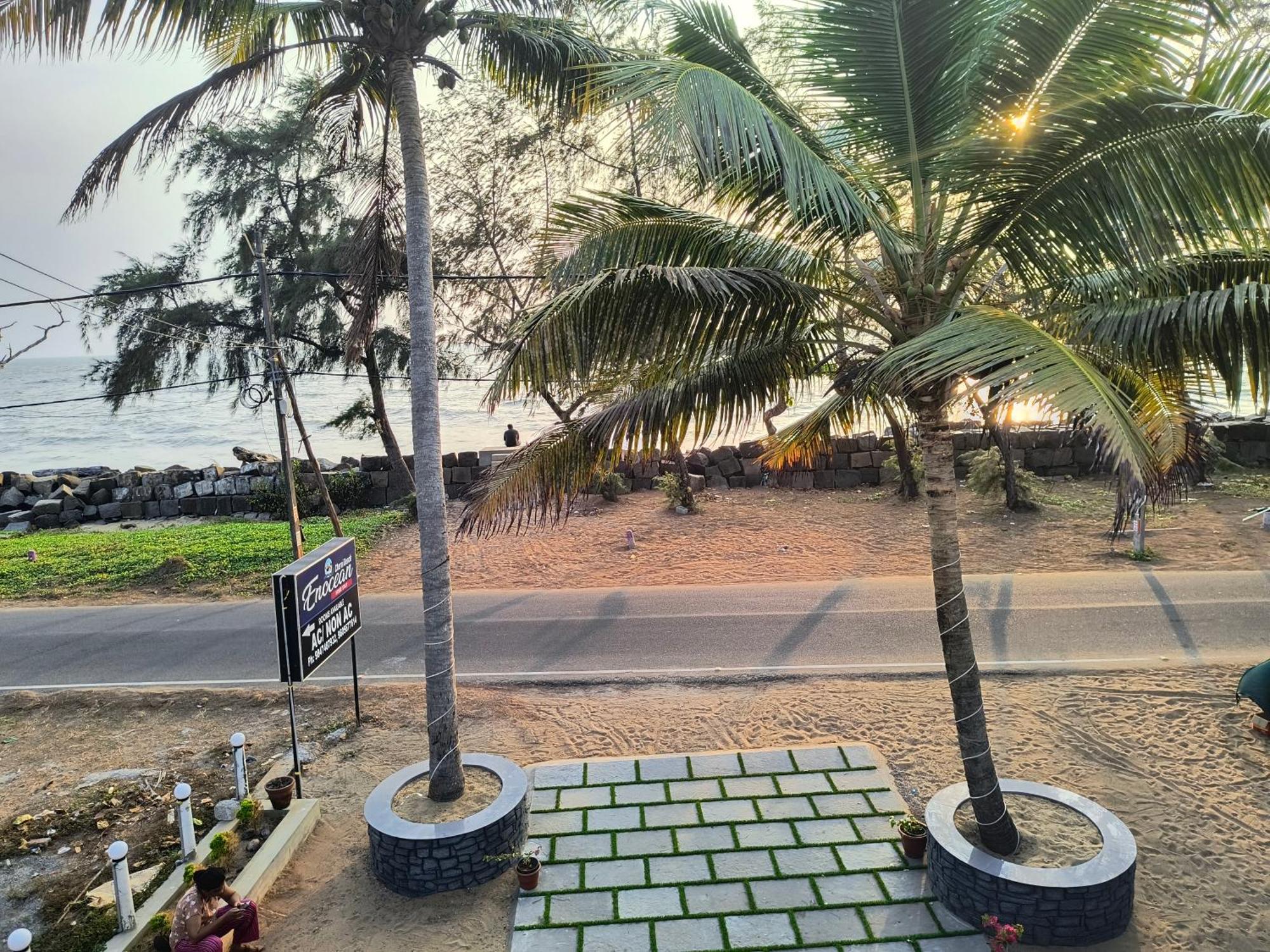Enocean Homestay Cherai Beach Buitenkant foto
